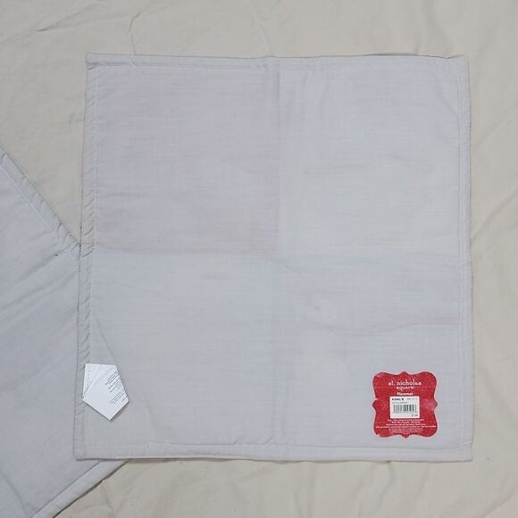 SET OF 2 ST. NICHOLAS SQUARE WINTER SNOWMAN PLACEMATS, NEW! - Picture 4 of 5